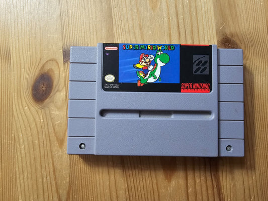 Super Mario World [First Print] | Super Nintendo (1981)